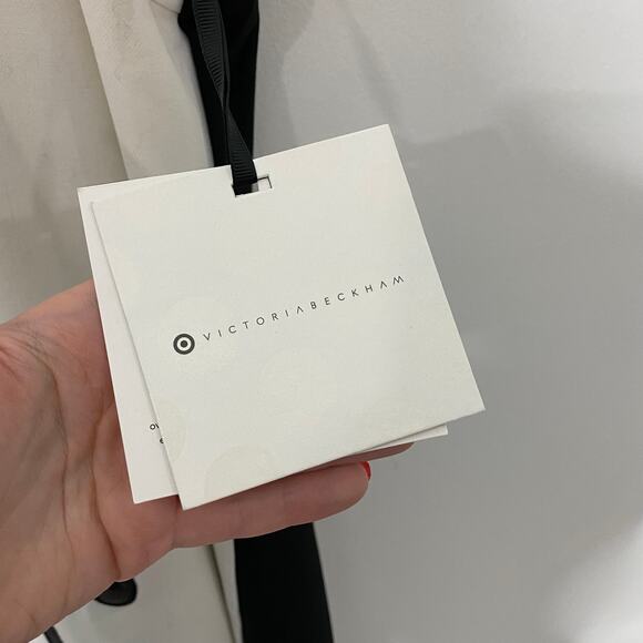 Victoria Beckham x Target Floral Black and White Mod Shift Dress - Picture 5 of 6